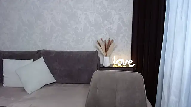 IrisJones online show from September 26, 10:33 am