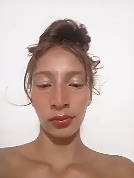 amelie sex online show from October 22, 9:35 pm