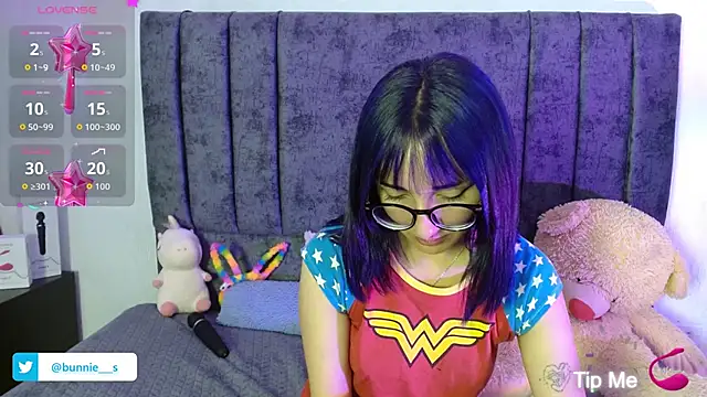 Snapshot of Littlee_Bunny_ chatting on October 8, 10:39 am Littlee Bunny online show from October 8, 10:39 am