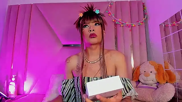 jazmin waked online show from January 7, 4:06 am