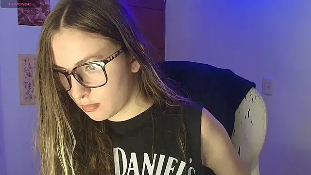 velvet  moon online show from March 2, 4:13 am