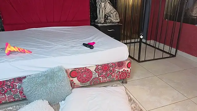 Lisa sweetas online show from March 13, 2:49 am