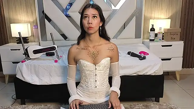 Lisa sweetas online show from February 14, 1:17 am