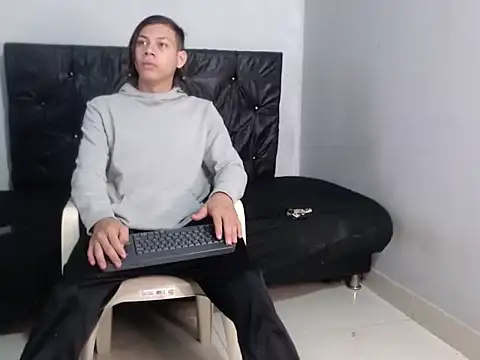 masterbrave420 online show from February 3, 12:10 pm