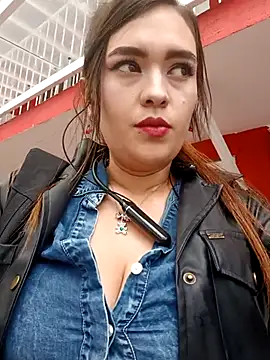 miss berlyn online show from March 6, 6:47 pm