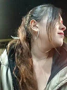 miss berlyn online show from December 5, 2:32 am