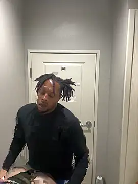 BigMfLuther online show from March 26, 7:50 am