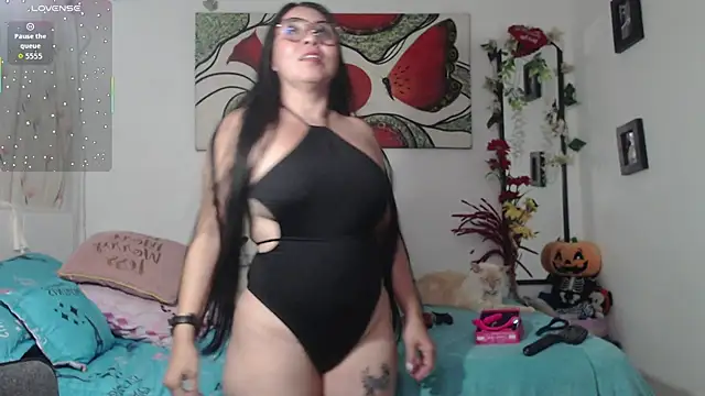 anii mantilla online show from February 6, 7:37 am