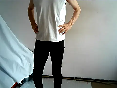 Snapshot of matrix70016 chatting on October 10, 3:13 pm matrix70016 online show from October 10, 3:13 pm