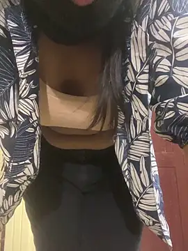 Snapshot of maya_telugu_22 chatting on December 17, 5:29 pm maya telugu 22 online show from December 17, 5:29 pm