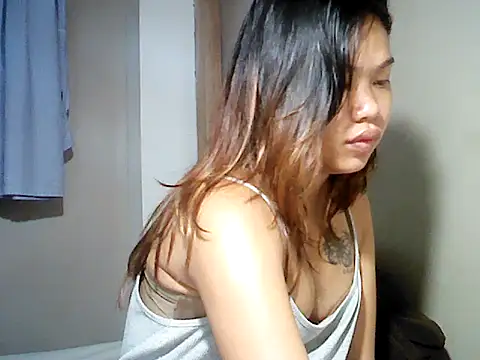 Snapshot of MorenaLovelyPinay24 chatting on November 9, 10:25 pm MorenaLovelyPinay24 online show from November 9, 10:25 pm