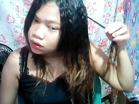 Snapshot of MorenaLovelyPinay24 chatting on December 3, 12:55 am MorenaLovelyPinay24 online show from December 3, 12:55 am