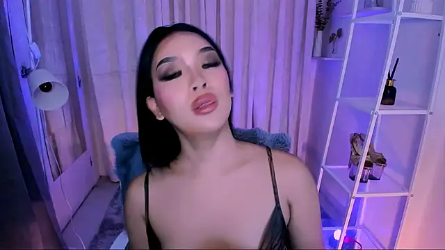 Snapshot of MS_LUNA chatting on October 9, 11:05 pm MS LUNA online show from October 9, 11:05 pm