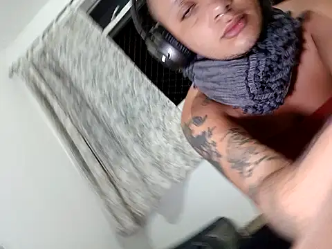 ttransviado online show from November 12, 5:00 am