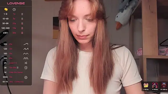 elilybby online show from March 26, 12:36 pm