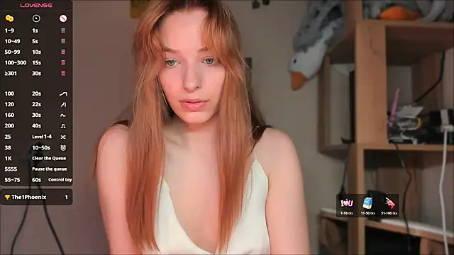 elilybby online show from April 5, 2:46 pm