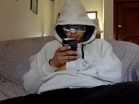 Snapshot of CaiBull chatting on December 22, 6:57 am CaiBull online show from December 22, 6:57 am