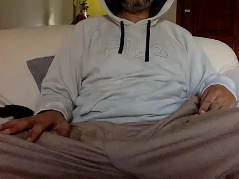 Snapshot of CaiBull chatting on January 11, 6:09 am CaiBull online show from January 11, 6:09 am