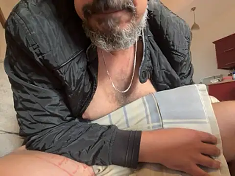 CaiBull online show from March 4, 2:47 pm