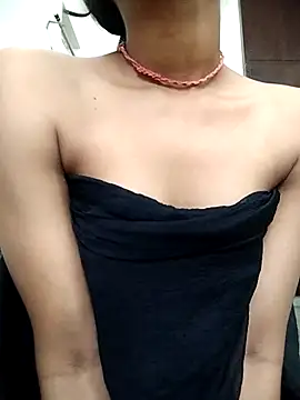 Naina 04 online show from September 17, 3:52 am