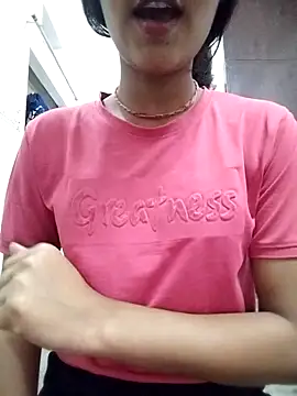 Naina 04 online show from September 25, 4:13 pm