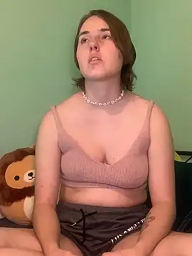 Snapshot of angelbliss10100 chatting on November 6, 3:43 am angelbliss10100 online show from November 6, 3:43 am