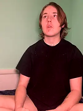 Snapshot of angelbliss10100 chatting on October 28, 5:23 pm angelbliss10100 online show from October 28, 5:23 pm