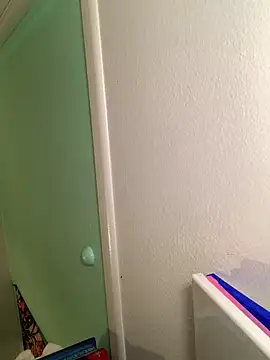 Snapshot of angelbliss10100 chatting on November 13, 8:51 am angelbliss10100 online show from November 13, 8:51 am