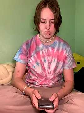 Snapshot of angelbliss10100 chatting on November 11, 3:51 pm angelbliss10100 online show from November 11, 3:51 pm