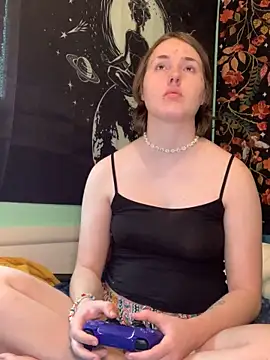 Snapshot of angelbliss10100 chatting on November 22, 5:45 pm angelbliss10100 online show from November 22, 5:45 pm