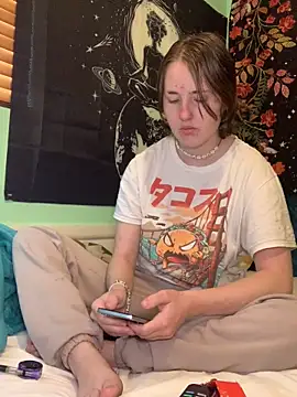 Snapshot of angelbliss10100 chatting on December 1, 2:51 pm angelbliss10100 online show from December 1, 2:51 pm