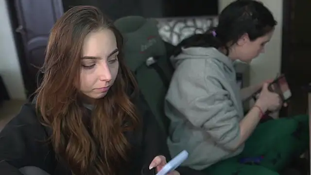 Snapshot of lis_silver chatting on January 14, 9:02 am lis silver online show from January 14, 9:02 am