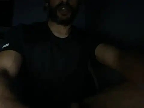 Snapshot of majorb121 chatting on November 6, 7:51 pm majorb121 online show from November 6, 7:51 pm