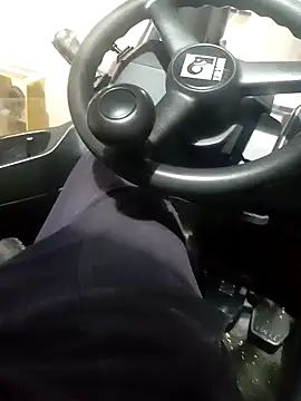 safadinhoo007 online show from December 15, 2:50 am