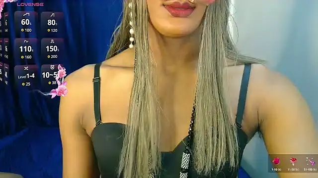 Snapshot of DARK_FANTASIES__ chatting on October 12, 8:43 pm DARK FANTASIES online show from October 12, 8:43 pm