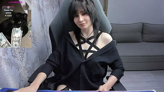 MistyDark online show from May 25, 11:09 am