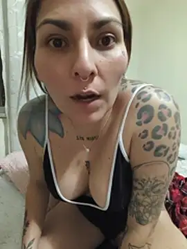 Snapshot of xjuanaxmaldadxxx chatting on June 27, 5:57 am xjuanaxmaldadxxx online show from June 27, 5:57 am