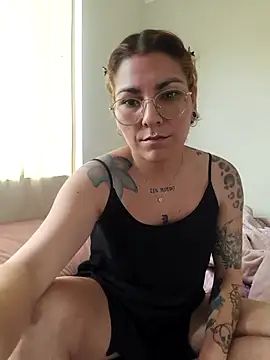 Snapshot of xjuanaxmaldadxxx chatting on November 25, 11:10 am xjuanaxmaldadxxx online show from November 25, 11:10 am