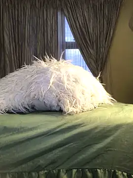 Snapshot of KINKYBOOTI22 chatting on March 26, 4:16 pm KINKYBOOTI22 online show from March 26, 4:16 pm