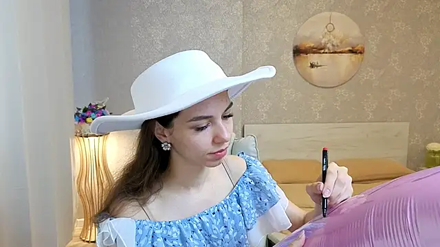 Snapshot of KellyShines chatting on June 15, 1:22 pm KellyShines online show from June 15, 1:22 pm