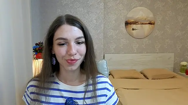 KellyShines online show from May 23, 3:11 pm