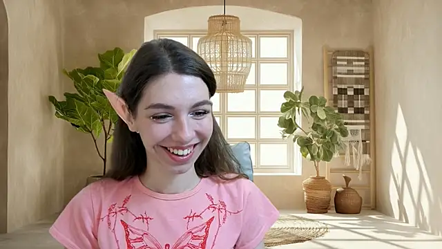 KellyShines online show from May 28, 2:12 pm