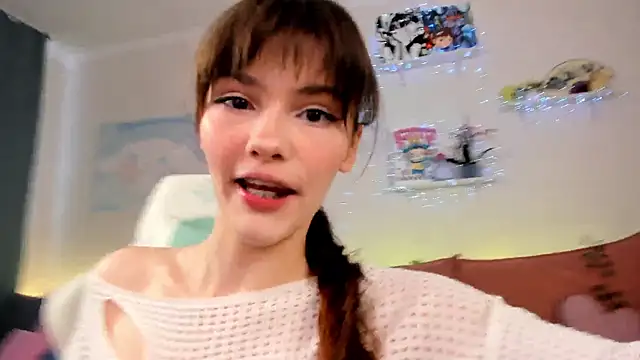 Zoe Vee online show from May 24, 3:28 am