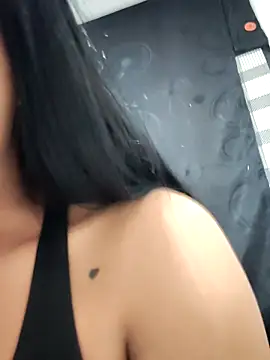 Megara 25 online show from December 18, 3:27 pm