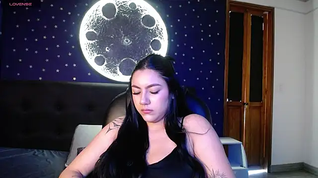 Megara 25 online show from July 24, 4:03 pm