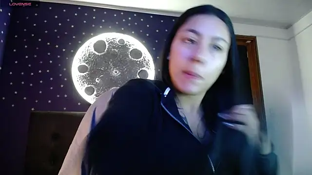 Megara 25 online show from April 9, 12:33 pm