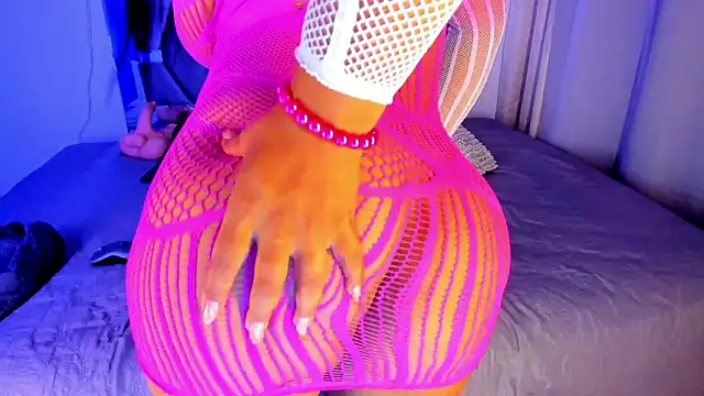 Snapshot of AmberMoss1 chatting on February 3, 1:49 am AmberMoss1 online show from February 3, 1:49 am