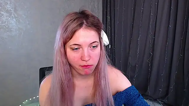 arlana klart online show from February 18, 4:10 am