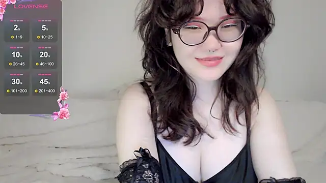 tsunade chan online show from September 10, 5:39 am