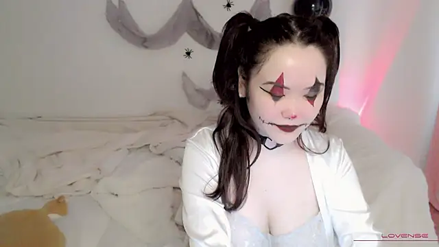 tsunade chan online show from October 31, 5:15 am